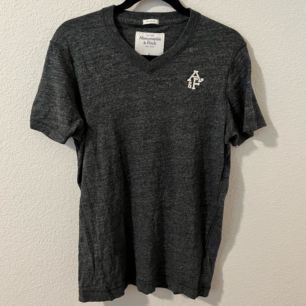 Charcoal grey Abercrombie and Fitch T-shirt